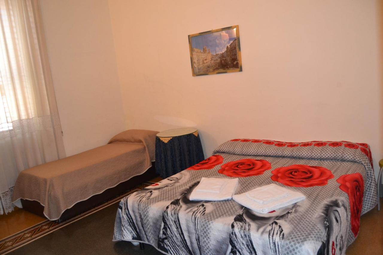 Booking House — Foto 1